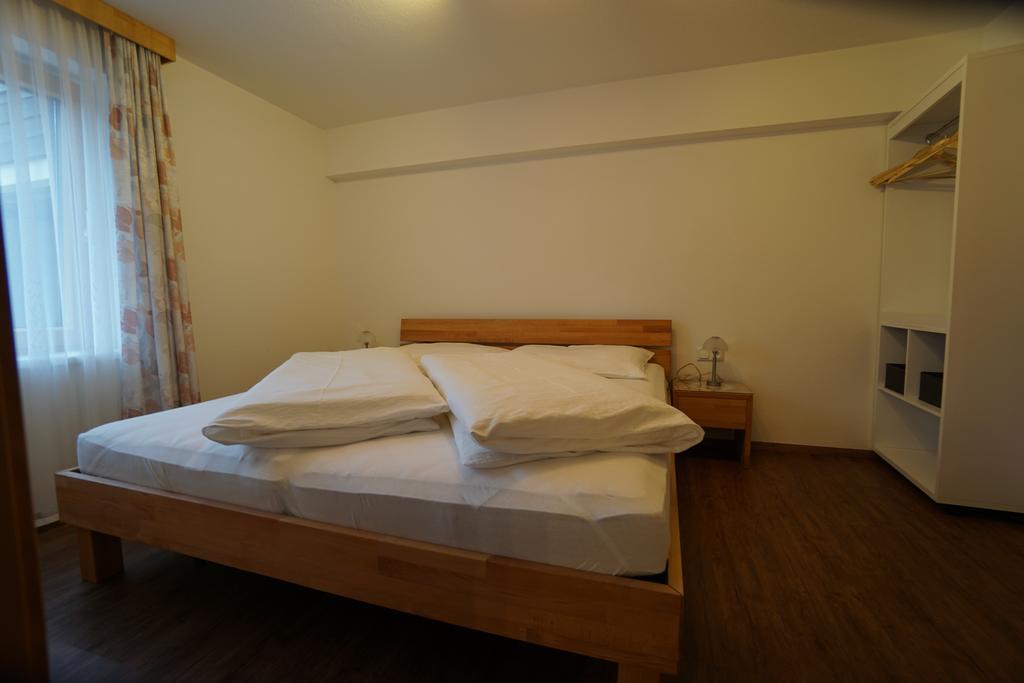 Ferienwohnung Fam Alfons Geiler Хайнфелс Стая снимка